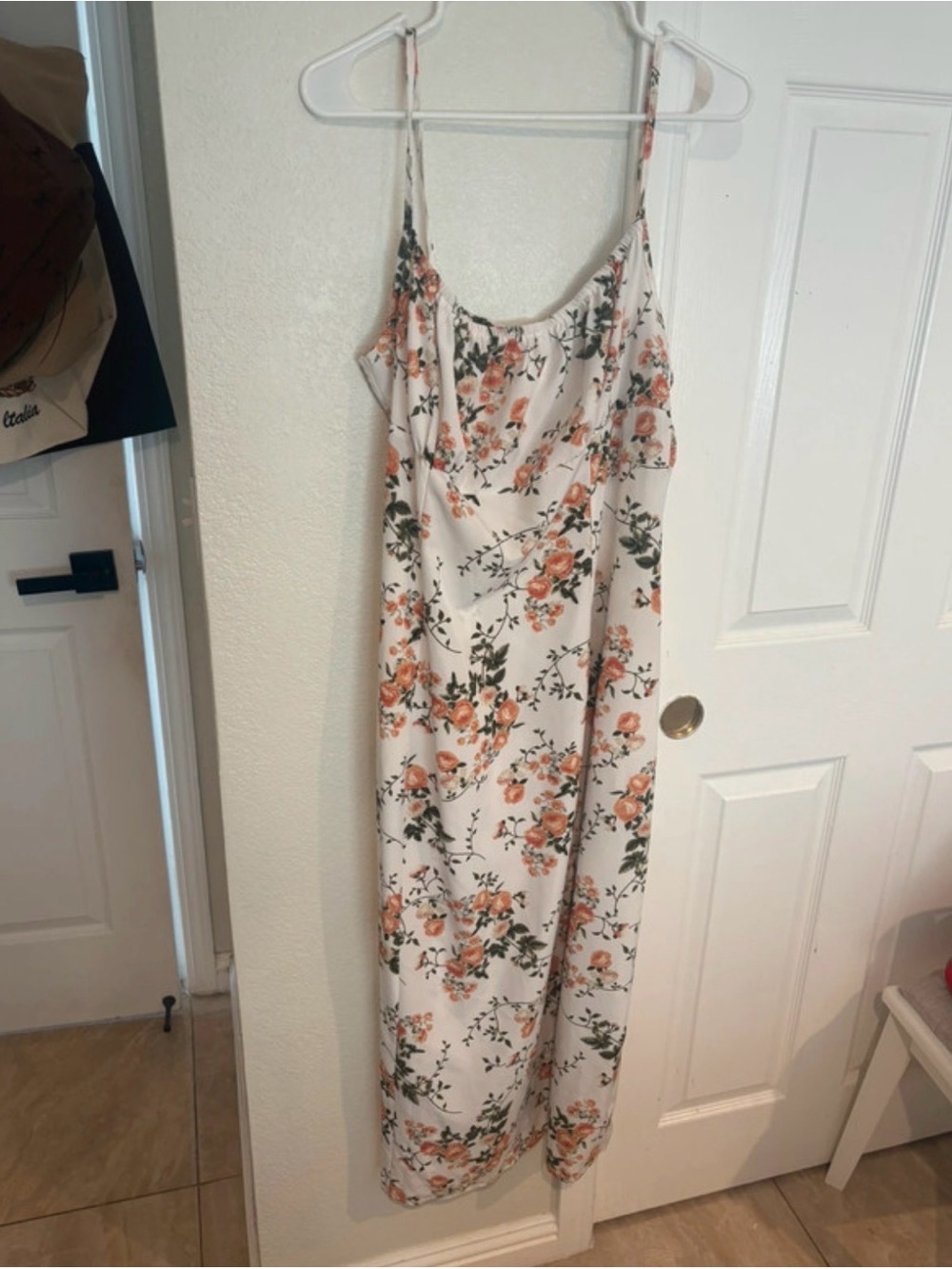Dress Subcategory Identification